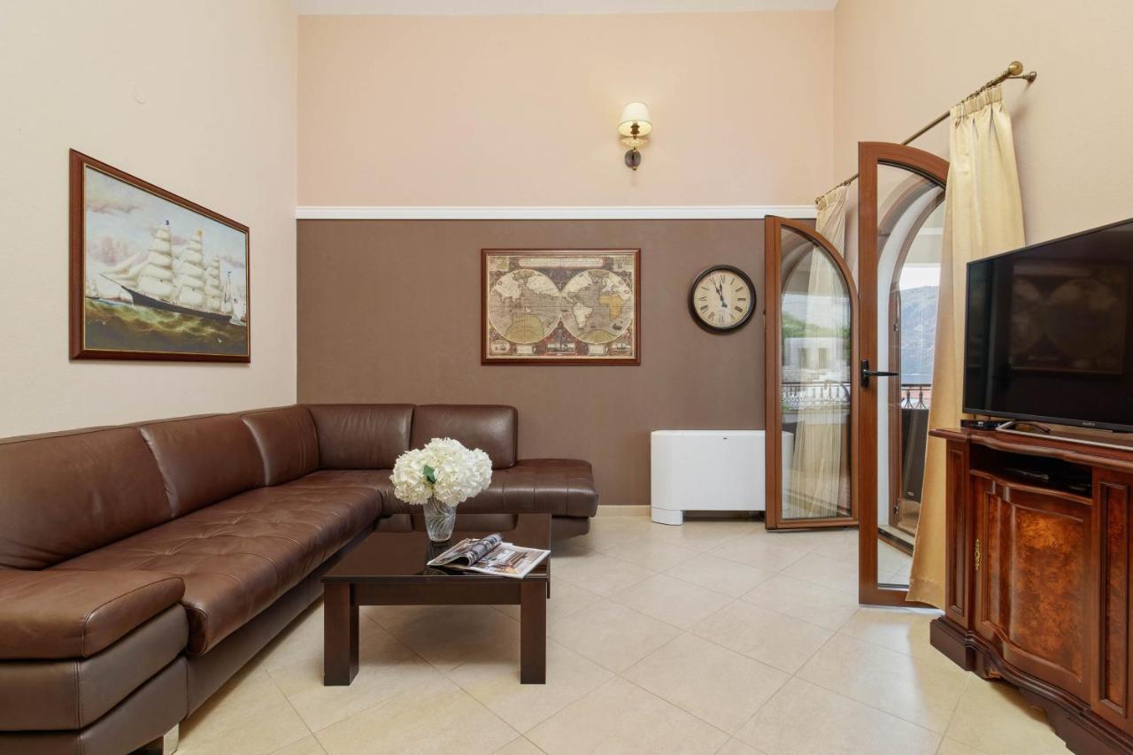 Apartments Djuranovic كوتور المظهر الخارجي الصورة